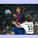 Martin Boquist greift Lars Krogh Jeppesen an.