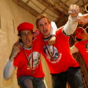 Meisterfeier auf dem Kieler Rathausplatz: Marcus Ahlm und Martin Boquist schreien ihre Freude lauthals heraus.