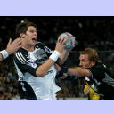 Kim Andersson wird von Patrick F�lser gest�rt.