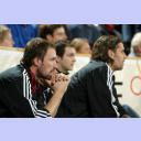 Die Verletzten des THW auf der Bank.