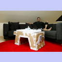 Igor Anic: Ein selbstgebauter Zebra-Tisch.