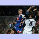 Martin Strobel vor Igor Anic.