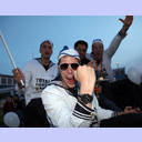 Autokorso zum Rathaus.