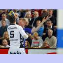 Kim Andersson stoppt Stefan Kneer.