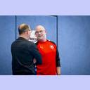 Michael Menzel imn Gespr�ch mit Dr. Philip L�bke.